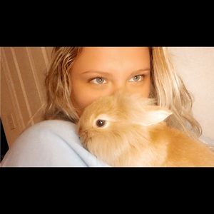 Meet your Posher, Hannah